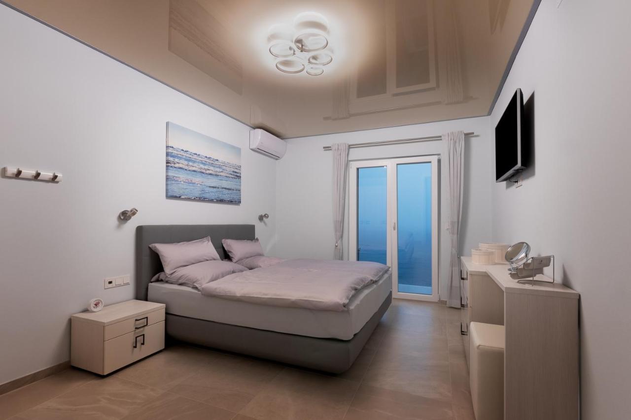 Beachfront Holiday Home - Private Heated Pool Mimice Extérieur photo