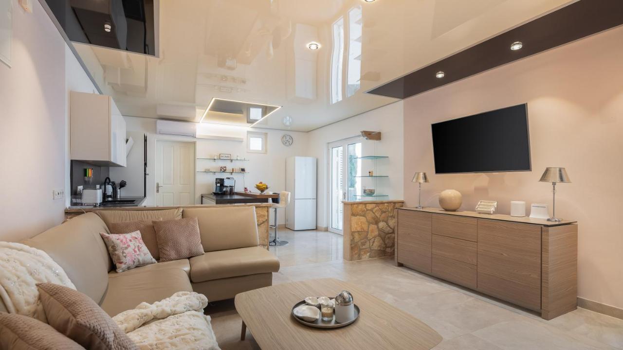 Beachfront Holiday Home - Private Heated Pool Mimice Extérieur photo
